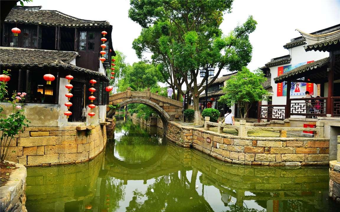 逃离阴森的岛屿